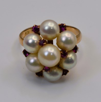 Lot 540 - A 14ct gold pearl and amethyst cluster ring,...