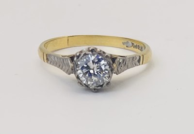 Lot 547 - A 18ct yellow gold and platinum diamond...