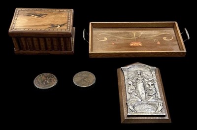 Lot 365 - A group of assorted collectors’ items...