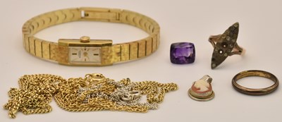 Lot 1454 - A late 19th century yellow metal paste set...