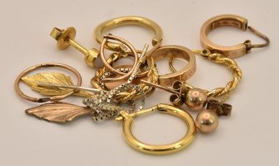Lot 1363 - Six pairs of gold and gold coloured metal...