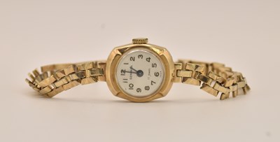 Lot 1532 - SEKONDA; a lady's 9ct gold cased wristwatch,...