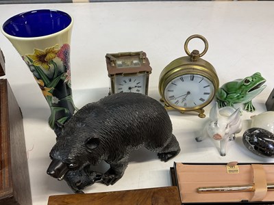 Lot 7 - A quantity of collectors items, to include two...