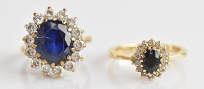 Lot 563 - A 9ct yellow gold dress ring set with a melee...