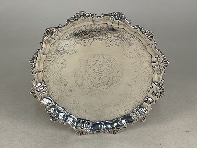 Lot 412 - JOHN ROBINSON (II); a George II hallmarked...