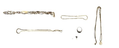 Lot 1468 - A small quantity of assorted costume jewellery,...