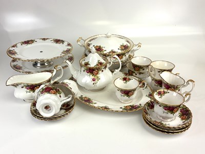Lot 1419 - ROYAL ALBERT; a collection of 'Old Country...