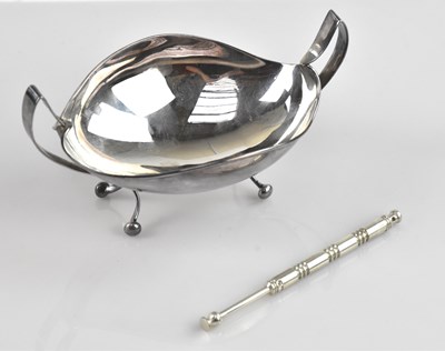 Lot 186 - LUTON MUSEUM & ART GALLERY; an Elizabeth II...