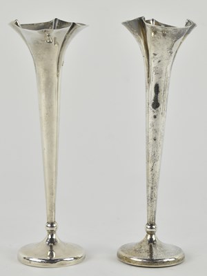Lot 1142 - An associated pair of early 20th century...