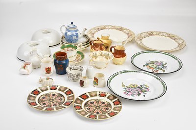 Lot 1395 - A collection of mixed ceramics including...