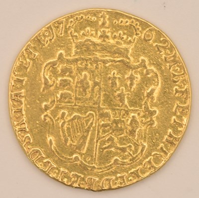 Lot 1489 - A George III quarter guinea, 1762, diameter...