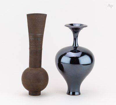Lot 231 - IAN RYLATT (born 1963); a porcelain vase with...