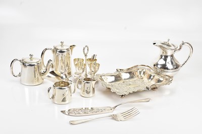 Lot 1478 - A small collection of silver plated items...