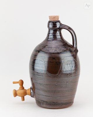 Lot 526 - RAY FINCH (1914-2012) for Winchcombe Pottery;...