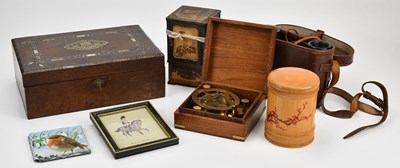 Lot 483 - A mixed group of collectors' items, including...