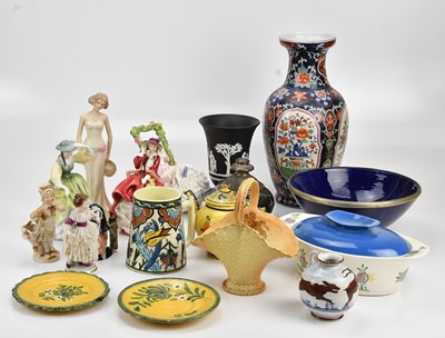 Lot 1341 - A mixed collection of decorative ceramics,...