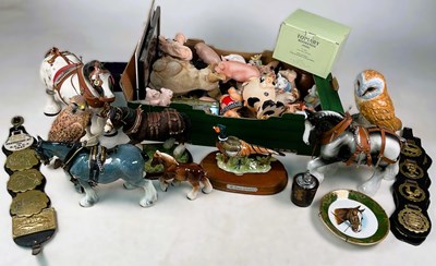 Lot 48 - A large quantity of collectible items, to...