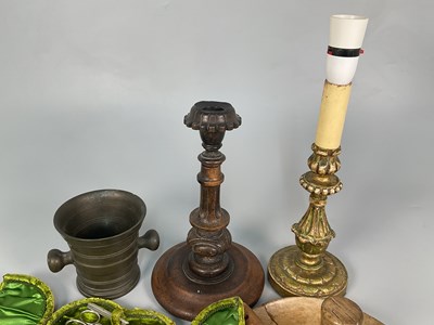 Lot 38 - Collectors' items, comprising an early 20th...