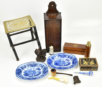 Lot 380 - A mixed group of collectors' items comprising...