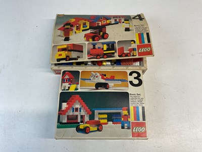 Lot 65 - LEGO; two vintage basic sets, numbered 3 and 4.