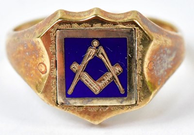 Lot 591 - A 9ct yellow gold Masonic shield-shaped signet...