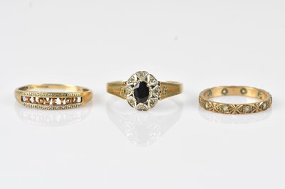 Lot 496 - A 9ct yellow gold cluster dress ring, size U,...