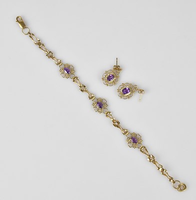 Lot 46 - A 9ct yellow gold amethyst set bracelet,...