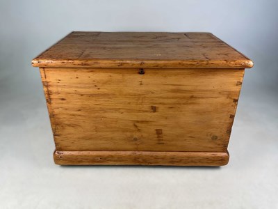 Lot 659 - A pine trunk with a carrying handle to each...
