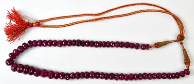 Lot 602 - An Indian ruby beaded necklace, the graduated...