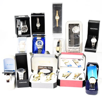 Lot 1039 - A mixed lot of modern fashion watches, to...