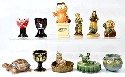 Lot 179 - A mixed lot of decorative ceramics, to include...