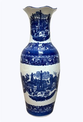 Lot 1646 - A large modern Chinese blue and white vase,...