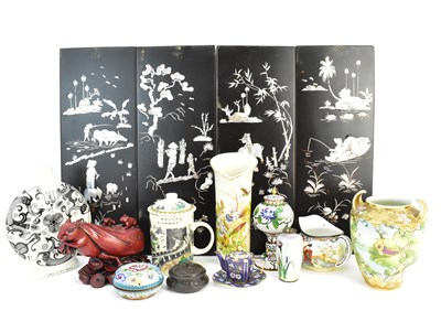 Lot 267 - Various items of modern Chinese and Oriental...