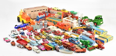 Lot 2000 - MATCHBOX; a No 12 Safari Land Rover, a No 60...