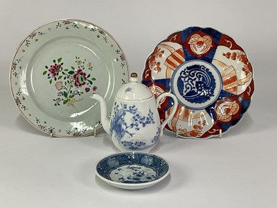 Lot 122 - A Chinese porcelain teapot decorated with...