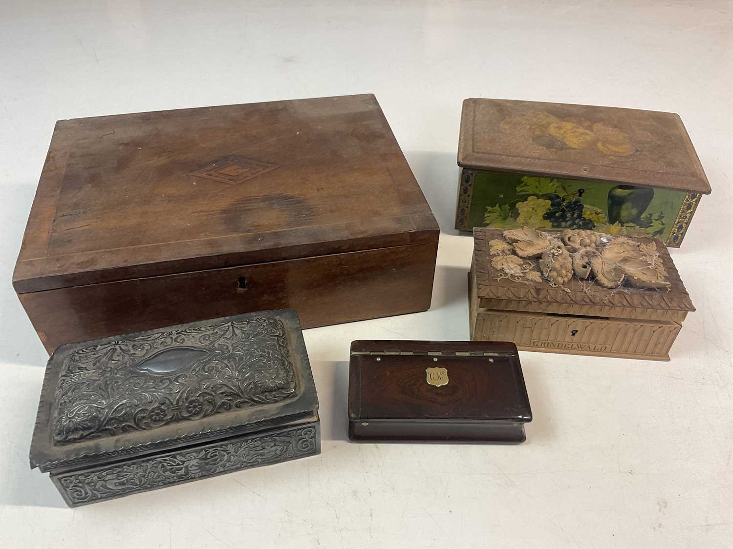 Lot 19 - A Far Eastern white metal cigarette box...