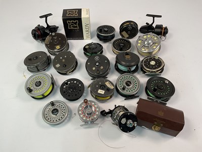 Lot 76 - A collection of used salmon fly fishing reels,...