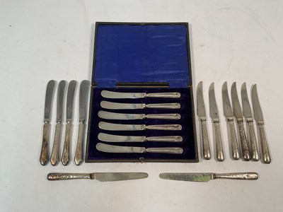 Lot 470 - JAMES DEAKIN & SONS; a cased set of six George...