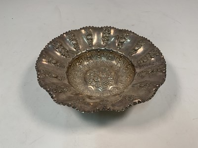 Lot 423 - MAPPIN & WEBB; an Edwardian decorative...