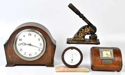 Lot 139 - Clocks and desktop accessories comprising a...