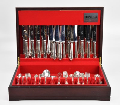 Lot 36 - ONEIDA; a cased canteen of silver plated cutlery.