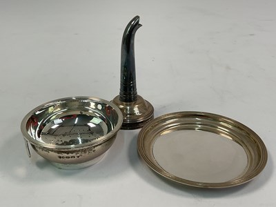 Lot 459 - A 925 stamped silver pin dish, together with a...