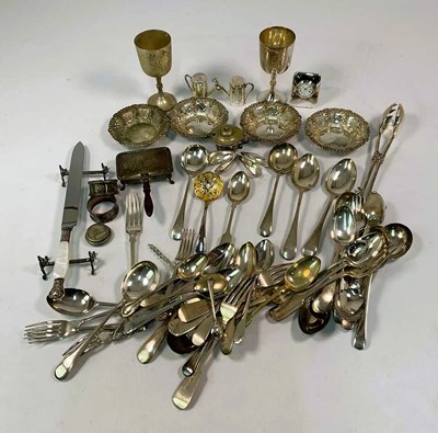 Lot 608 - A small amount of silver plated ware, to...