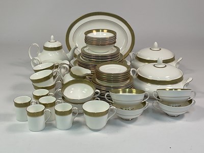 Lot 170 - ROYAL DOULTON; a 'Belvedere' pattern dinner,...