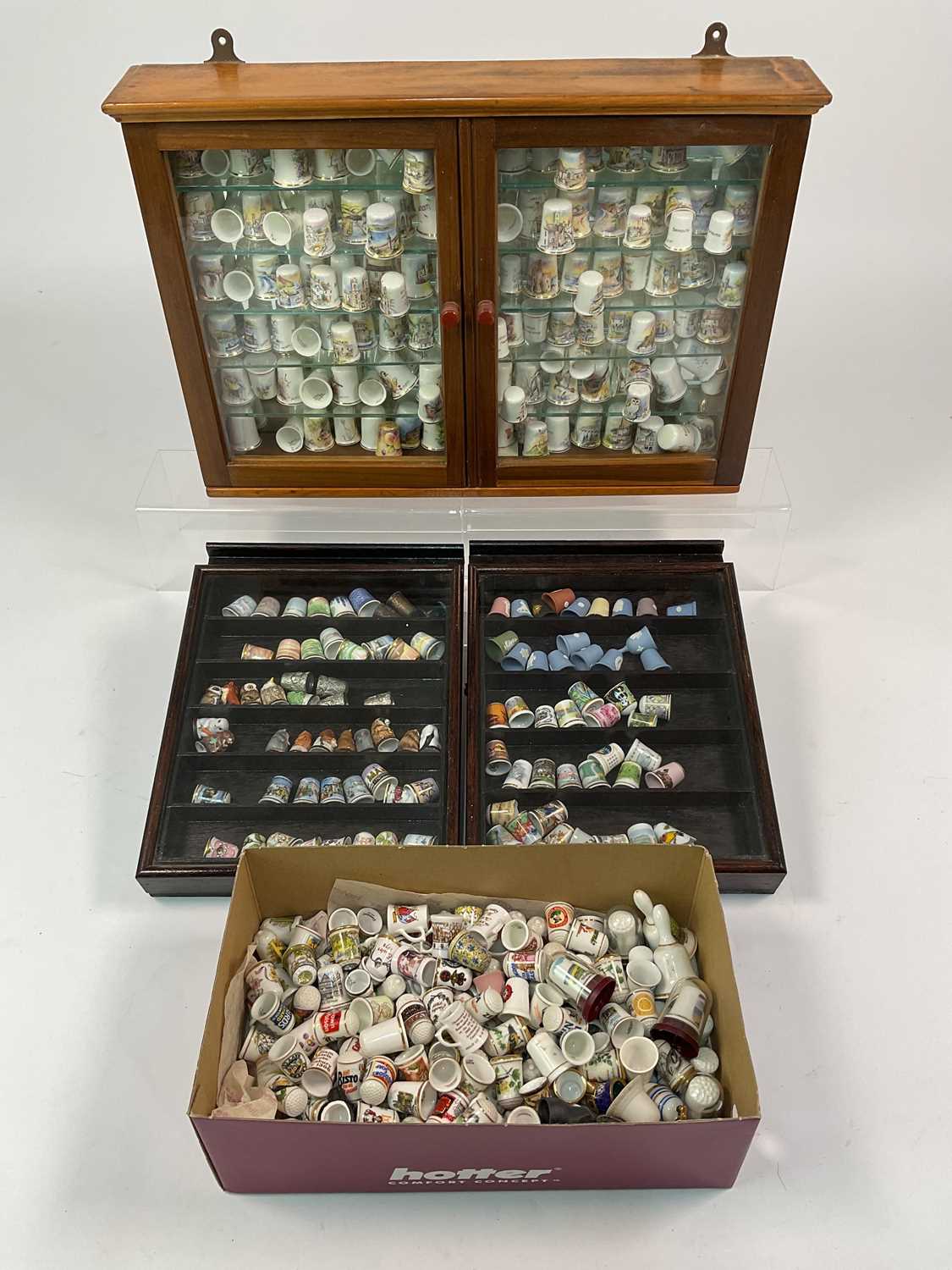 Lot 23 - A large quantity of decorative thimbles,...