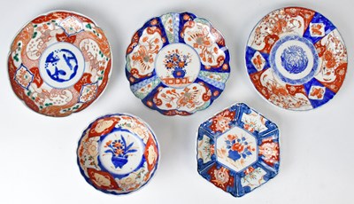 Lot 225 - Five pieces of Japanese Meiji period Imari...