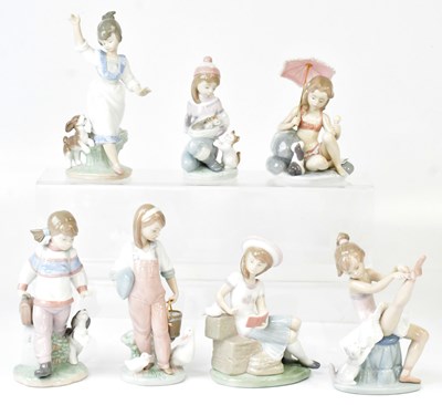 Lot 164 - LLADRÓ; seven girl 'Days of the Week' figures,...