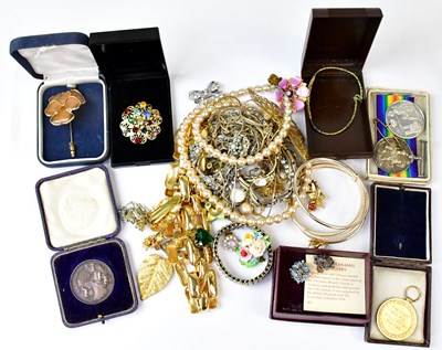 Lot 1011 - A mixed lot of costume jewellery, to include...
