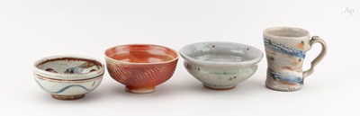 Lot 641 - A group of stoneware bowls by Mike Dodd, Peter...