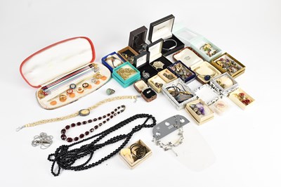 Lot 685 - A collection of decorative costume jewellery...